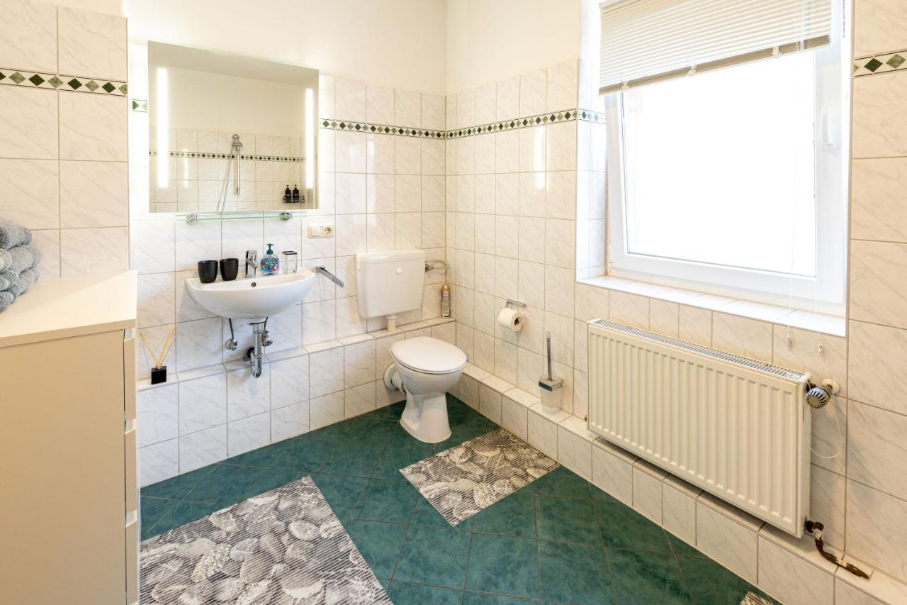 263 Zentrum Nord Messe,hbf,a14 *